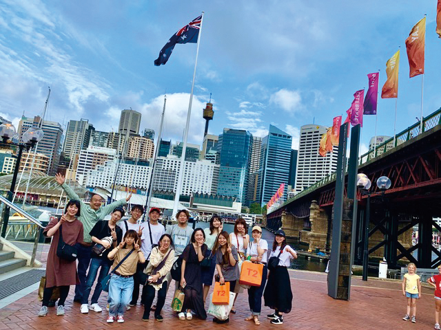 資格取得、国内・海外インターシップ、模擬就活プログラムで、高い就職率を実現！