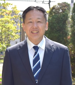 東　隆史